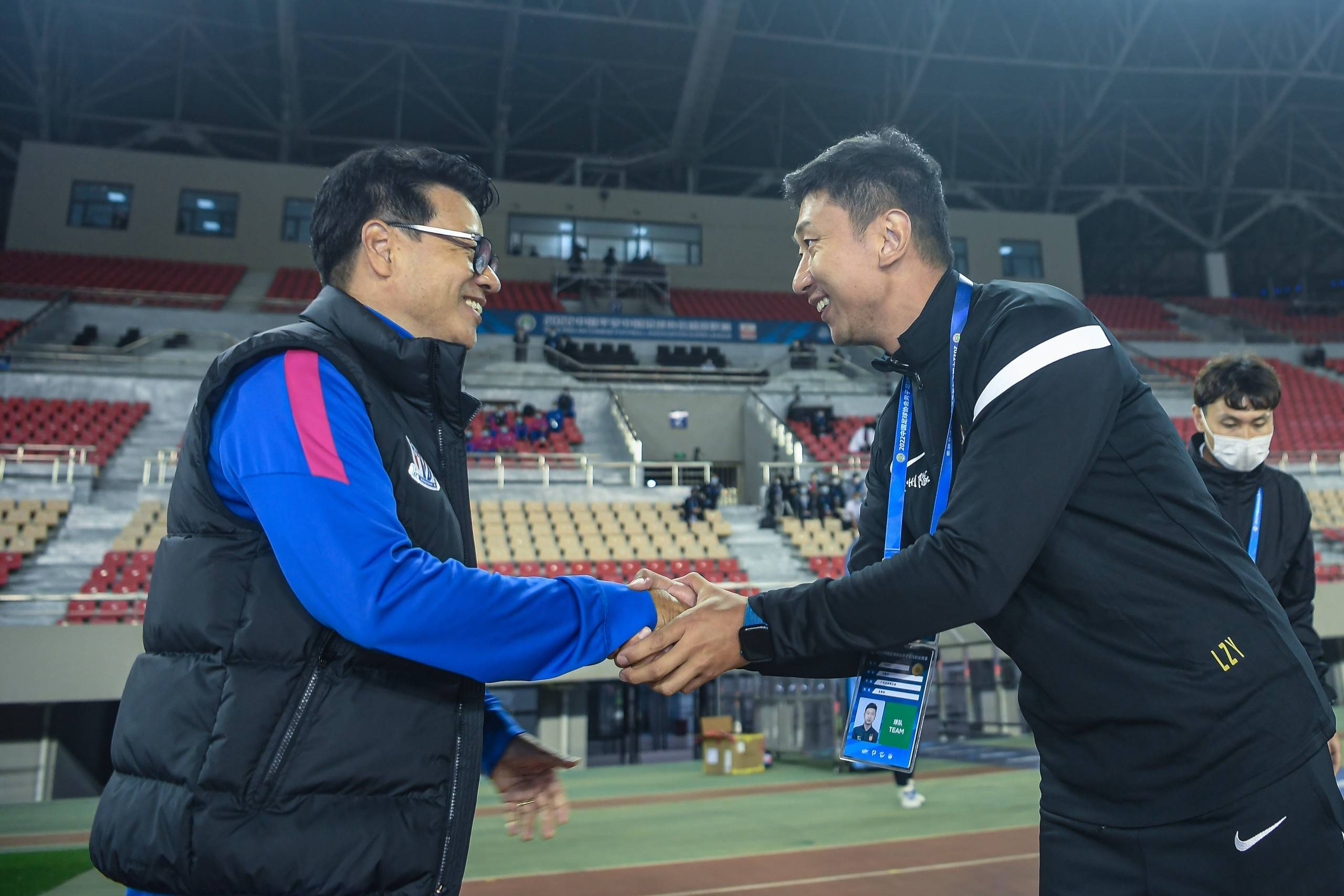 关于菲尼克斯太阳迎中超关键赛，今夜内部沟通，震撼外界，资深球员宣示担当的信息